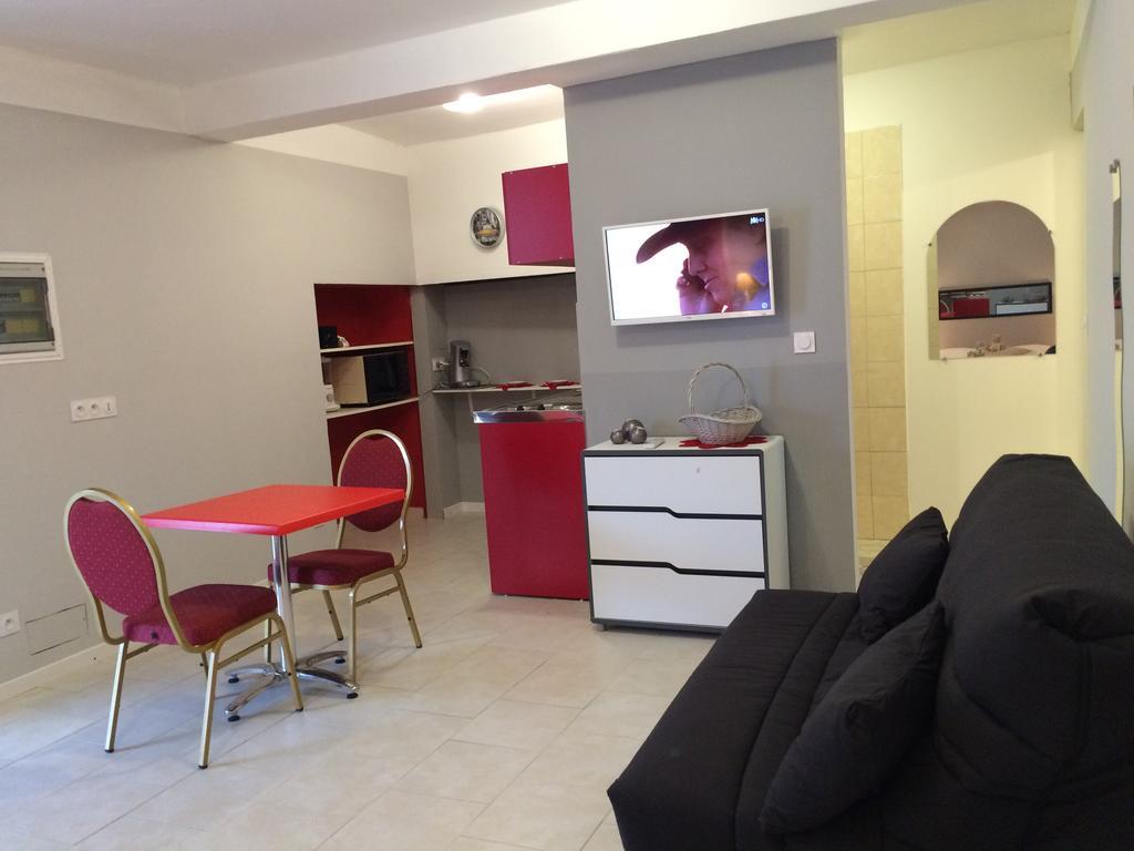 Jolie Appartement, L'Enclave Des Secrets LʼIsle-sur-la-Sorgue Quarto foto